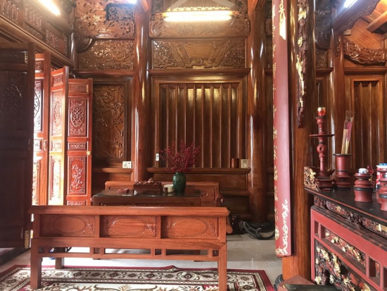 Ngắm nhìn hoa văn chạm trổ nhà gỗ anh Sáng ở Mê Linh-Hà Nội